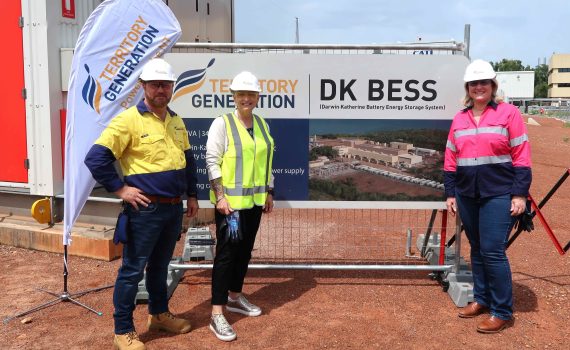 Gerhard Laubscher, Kate Worden and Eva Lawler on site at the DK BESS